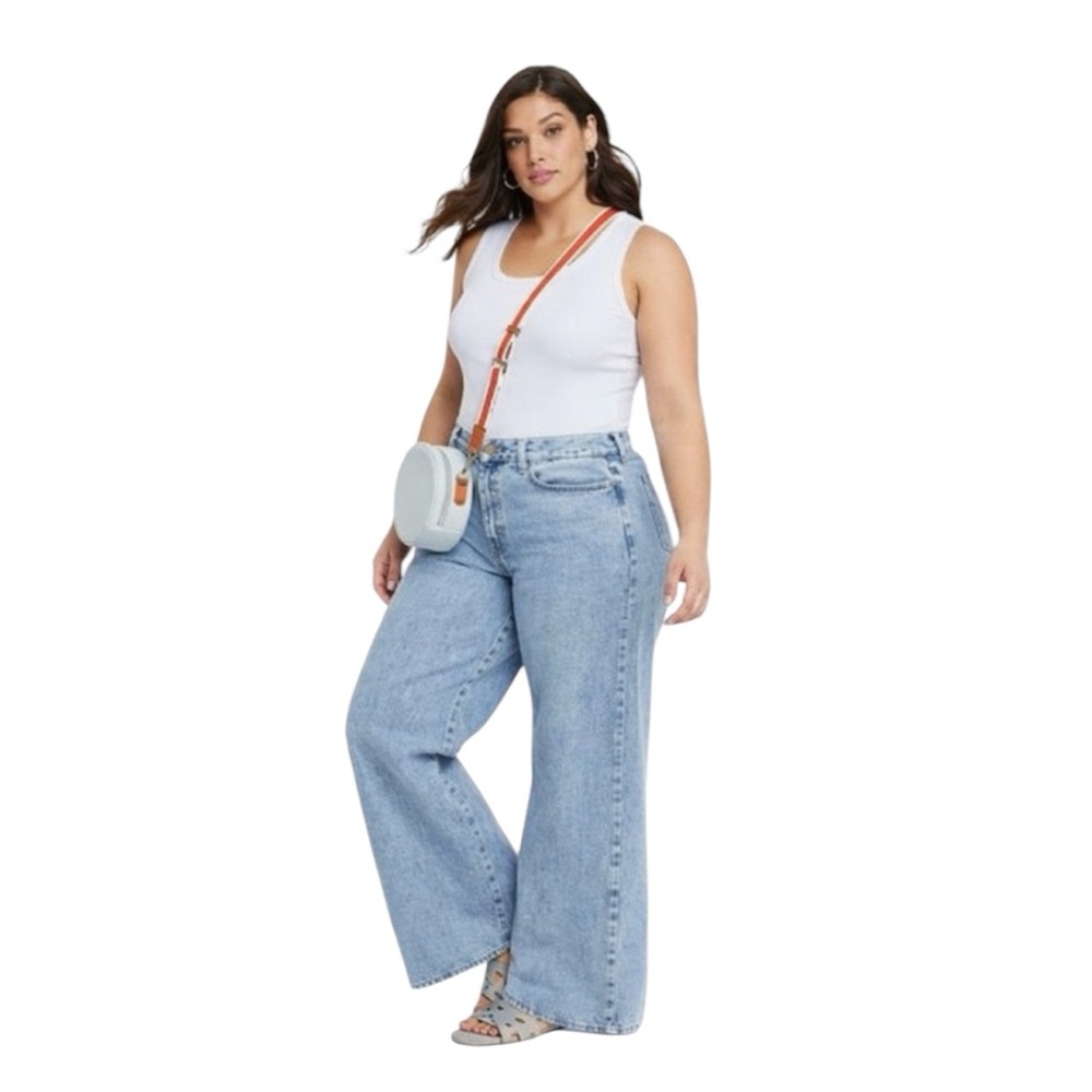 Universal Thread Women's Mid Rise Super Wide Leg Cotton Blue Jeans Size: 17